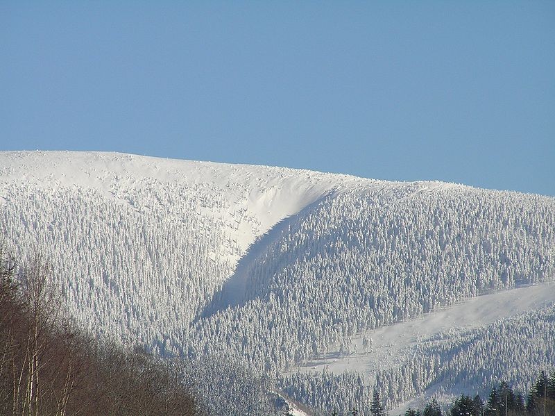 Pod horou Slamník se nespí, ale lyžuje ve Ski centru Sněžník