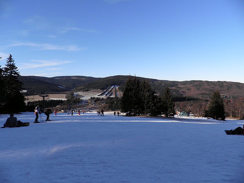 Vydejte se do Ski areálu Ramzová vlakem, neprohloupíte