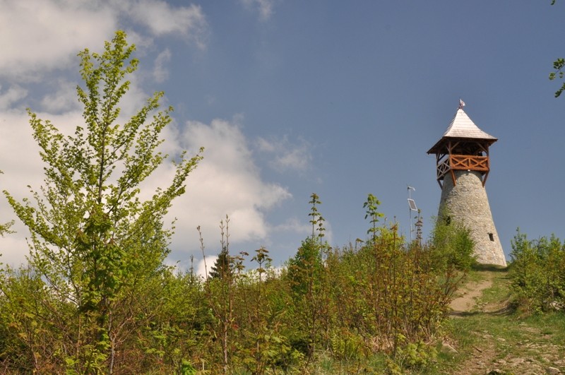 Na rozhľadni na vrchu Bobovec nad Starou Bystricou 