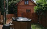 Chaty pod lipami