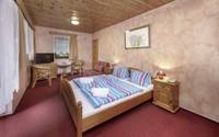 Dvoulůžkový pokoj s přistýlkou - Hotel Martin