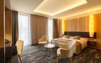 Hotel Hills****
