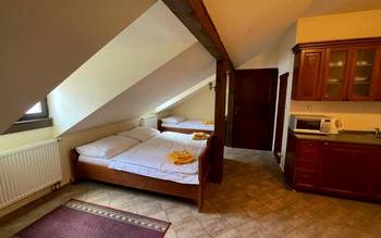 Třílůžkový pokoj