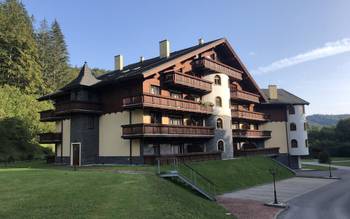 Apartmánová budova