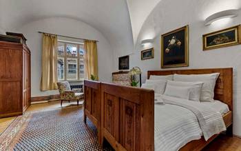 Apartmán s 2 spálňami, kuchyňou a knižnicou
