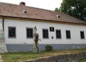 Пам'ятний дім Юрая Фандли Нахач
