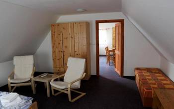 Dvoupodlažní apartmá