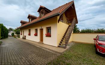 Приват Івіна