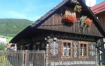 Drevenica pod vlekom - Čičmany
