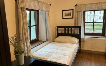 Rodinný pokoj s 2 ložnicemi č. 2