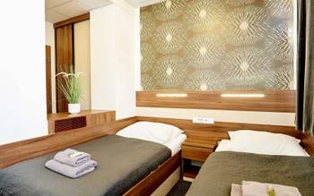 Dvoulůžkový TWIN MANAGER (oddělená lůžka) S KLIMATIZACÍ