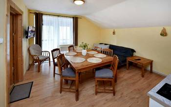 Apartmán s kuchynkou a balkónom 5+1