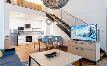 3.19 Rodinný Mezonetový apartmán se 2 ložnicemi a balkonem