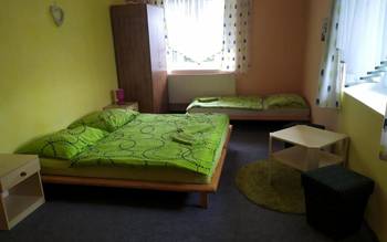 Třílůžkový pokoj