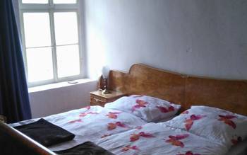 Třílůžkový pokoj s manželskou postelí