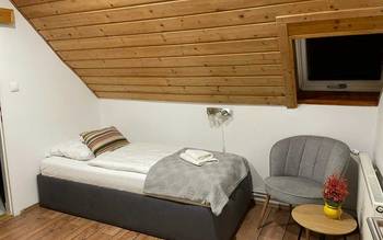 Jednolôžková izba s prístelkou