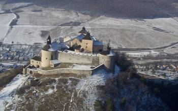Piękny zamek Hôrka