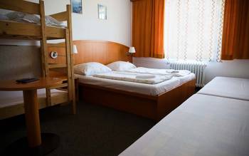 Šestilůžkový pokoj s palandou