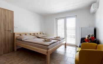 Apartmán v přízemí s terasou