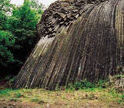 Kamenný vodopád a kamenné more Šomoška