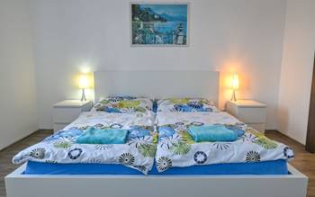 Azul - manželská postel 180x200 cm