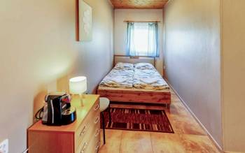 Apartmán 4+2 se dvěma ložnicemi v budově restaurace