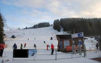 Bez front na vleky se lyžuje ve Ski centru Bublava