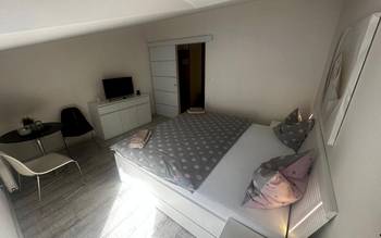 Dvojlôžková s manželskou posteľou