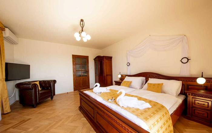 Čtyřlůžkový apartmán s terasou v Chateau