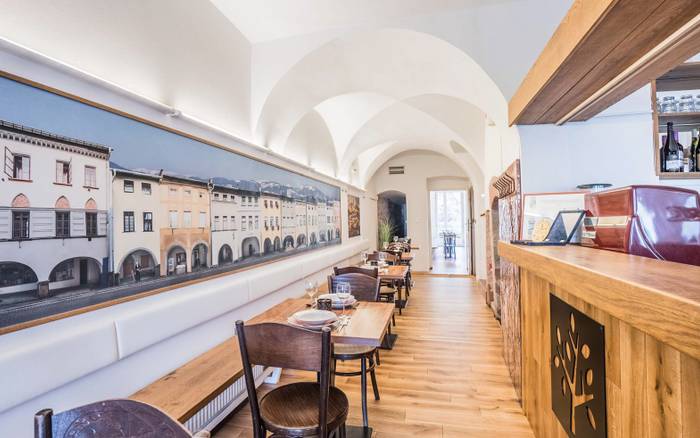 Restaurace