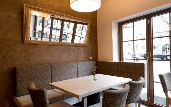 Restaurace