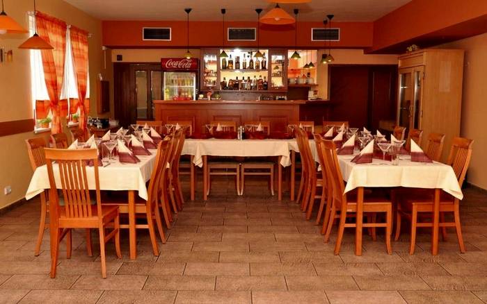 Restaurace