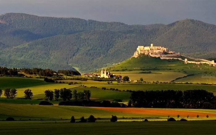 spišská hrad vs. levočské vrchy 