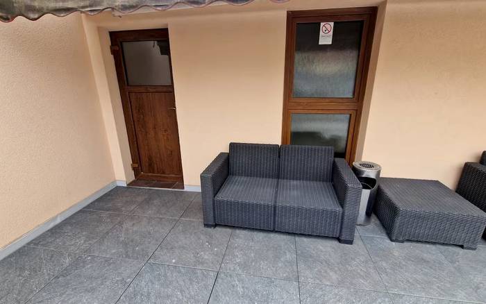 Exteriér s posedením