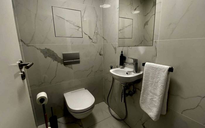 2.06 Slunný apartmán se dvěma ložnicemi a balkonem