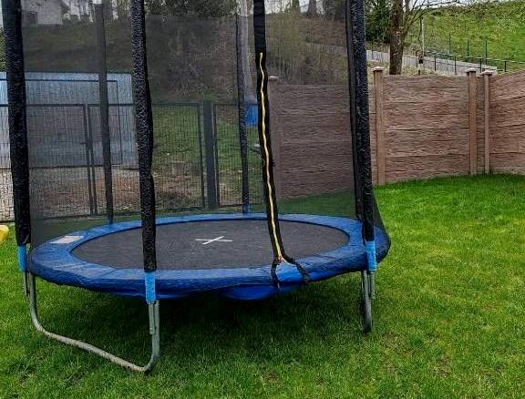 Trampolína