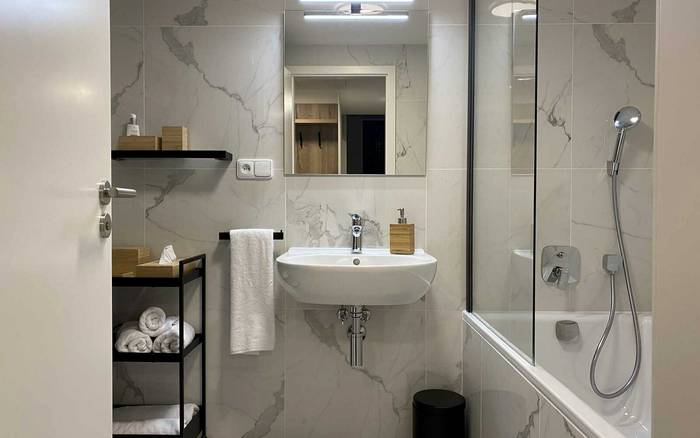 2.06 Slunný apartmán se dvěma ložnicemi a balkonem