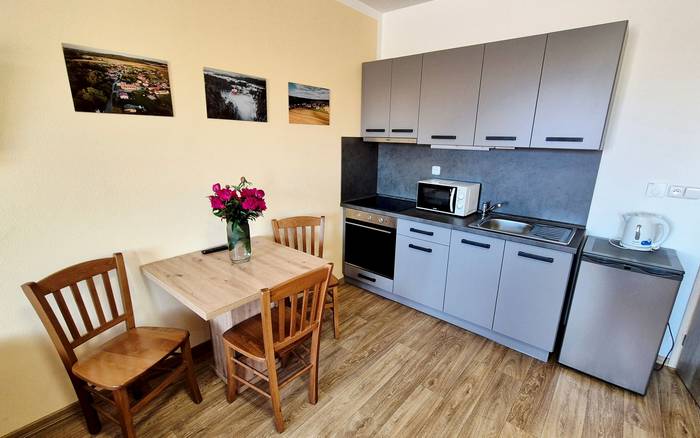 5. Apartmán s kuchyňkou, bezbariérový v přízemí