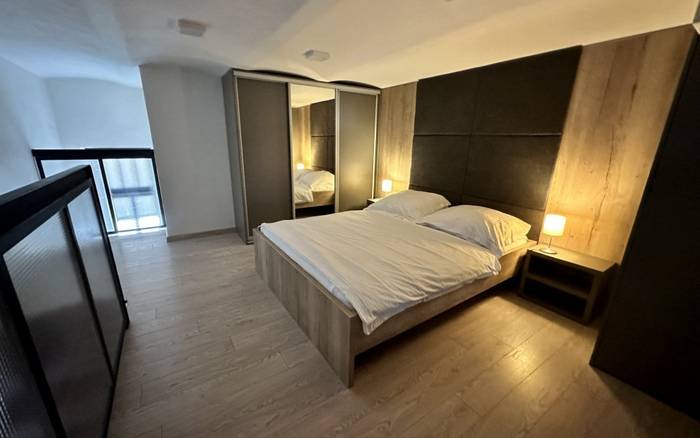 Apartmán s mezanínom