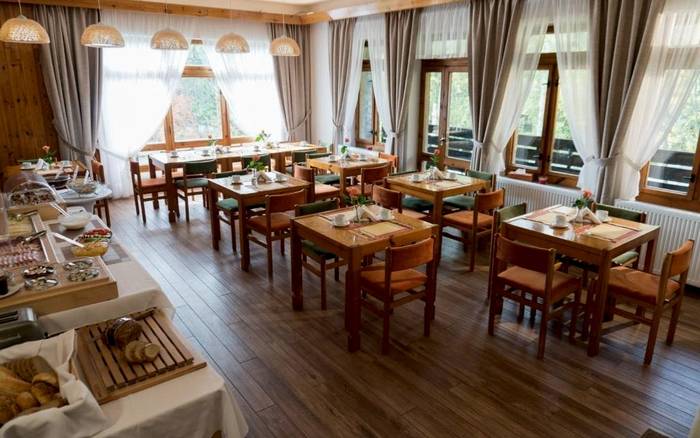 Restaurace