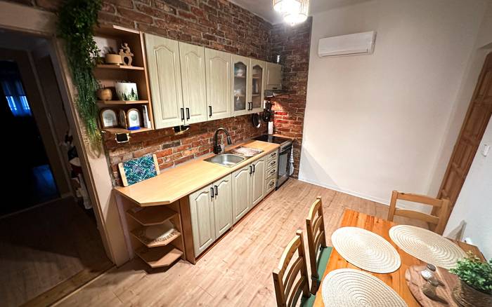 Kuchyňa s jedálňou