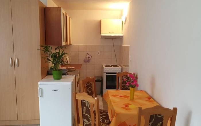 Dvojlôžkový apartmán so súkromným vchodom