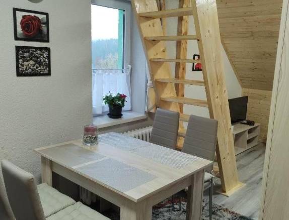 Dvoupodlažní apartmán