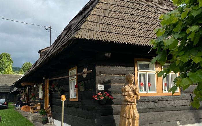 pohľad z hlavnej cesty