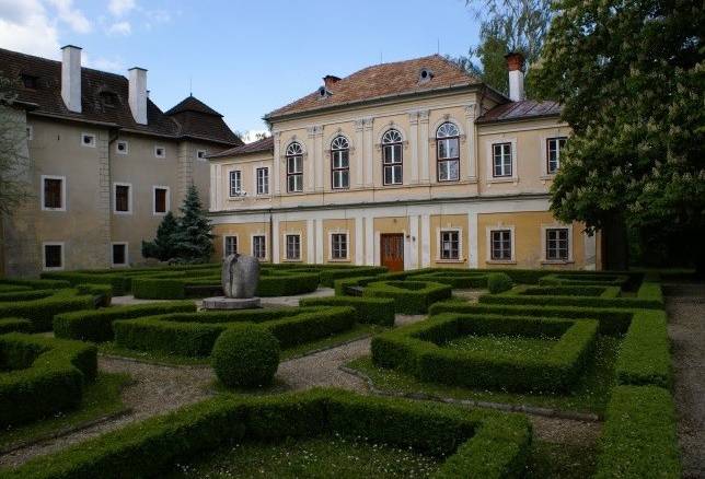 Mansion in Brodzany