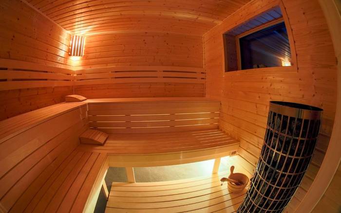 preistranná fínska sauna