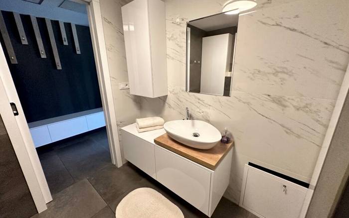 Izba s manželskou posteľou