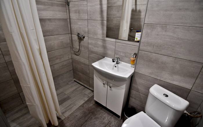 Izba č. 8 päťlôžková s kuchynkou a terasou na prízemí
