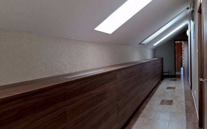 Chodba pred apartmánmi