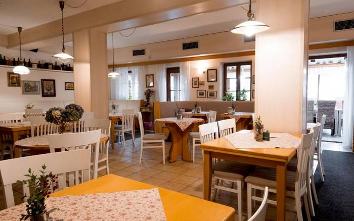 Restaurace